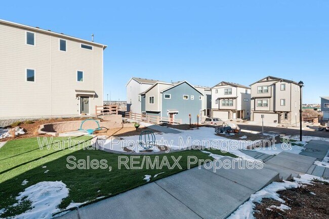 Building Photo - 7405 Marbled Wood Pt