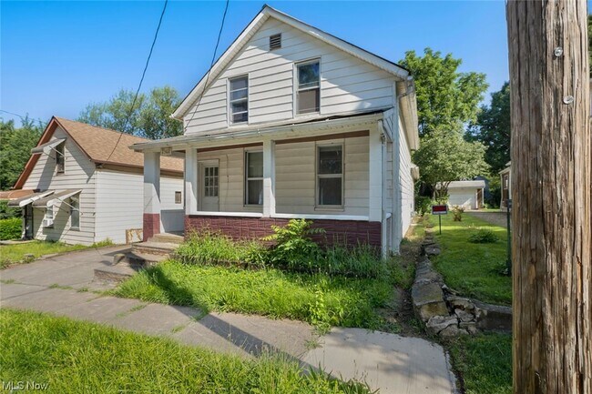 Building Photo - 7507 Batavia Ave