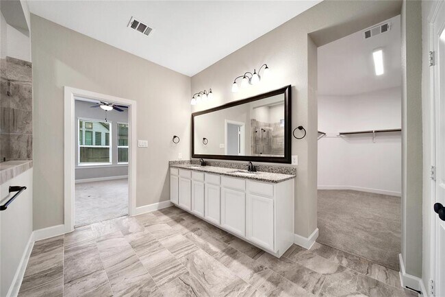 Building Photo - 32193 Park Plains Dr