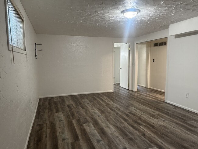 Building Photo - 3085 W 5685 S