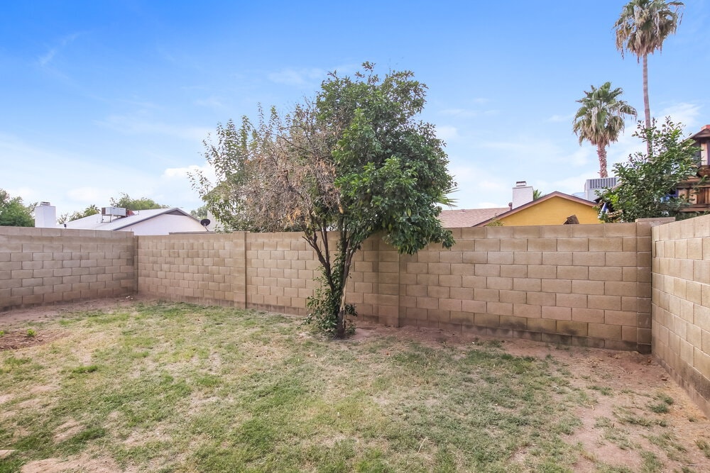 Building Photo - 10012 N 66th Dr