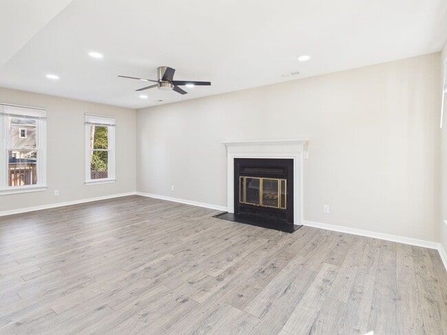 Building Photo - 12024 Lockett Ridge Ave