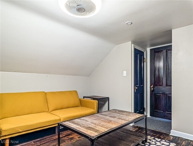 Building Photo - 4117 Silsby Rd