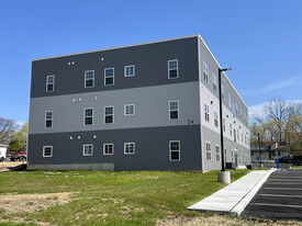 Building Photo - 24 S Elm St