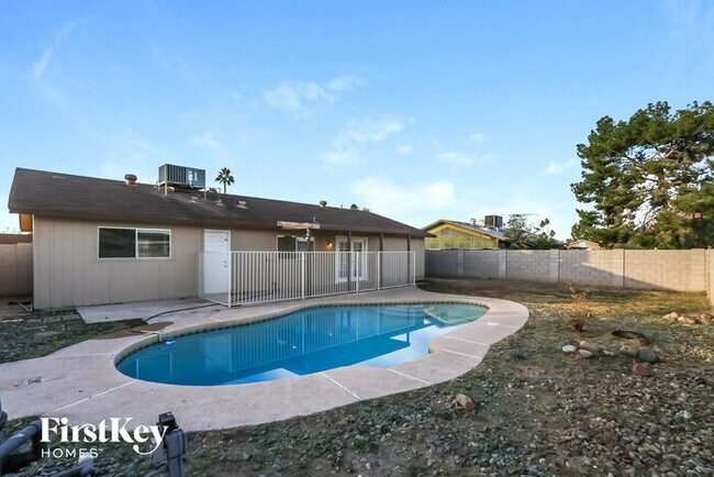 Building Photo - 4434 W Mountain View Rd