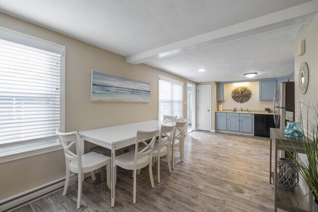 Building Photo - 16 Grasshopper Ln