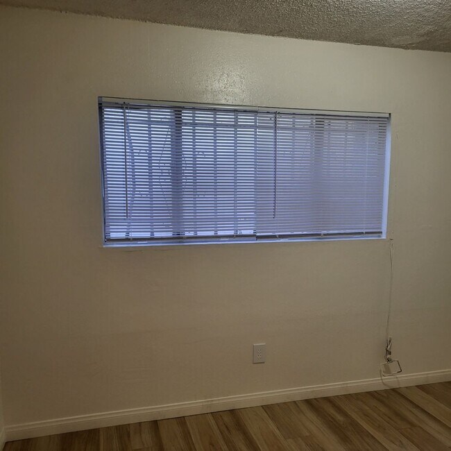 Building Photo - 2315 W Compton Blvd