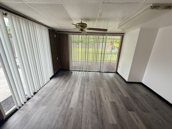 Building Photo - 1358 Arrow St