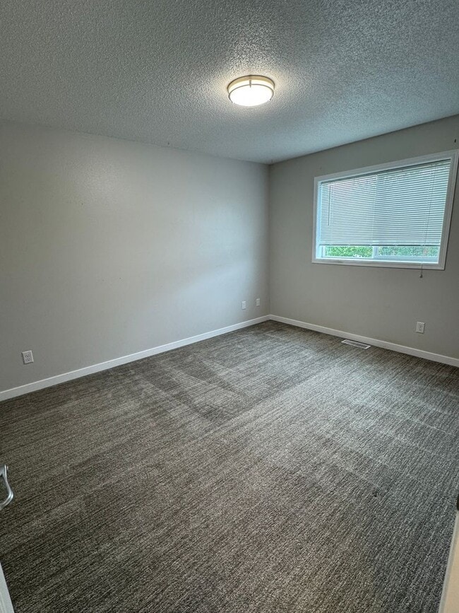 Building Photo - Beautiful Home in NW Mandan for Rent