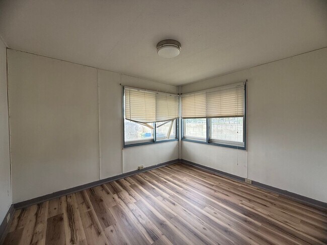 Building Photo - 87-238-238 Farrington Hwy