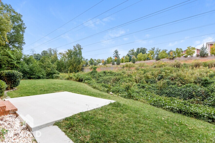 Building Photo - 9144 Joyce Kilmer Dr