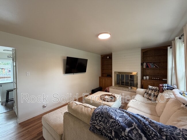 Building Photo - 4017 Baldwin Dr