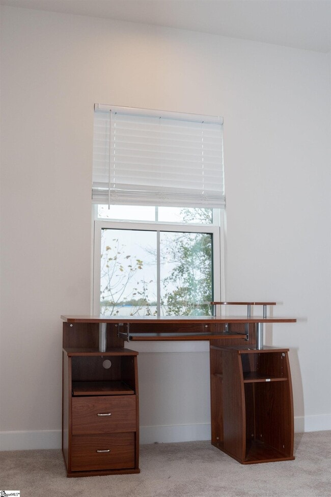 Building Photo - 17 Rollins Ave