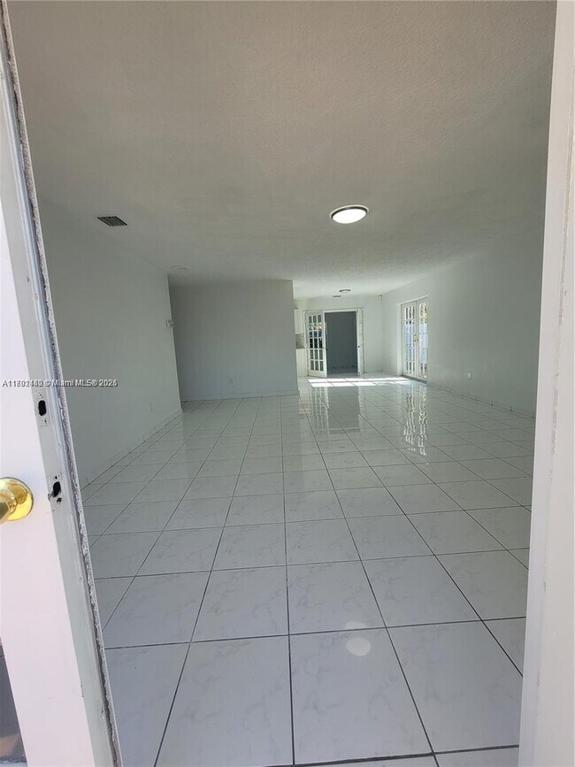 Building Photo - 12305 SW 42nd St