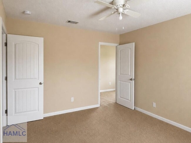 Building Photo - 1106 Creekside Cir