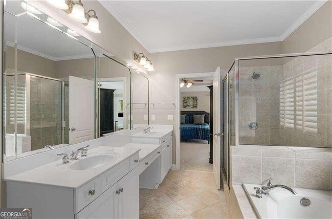 Building Photo - 3733 Paces Park Cir SE