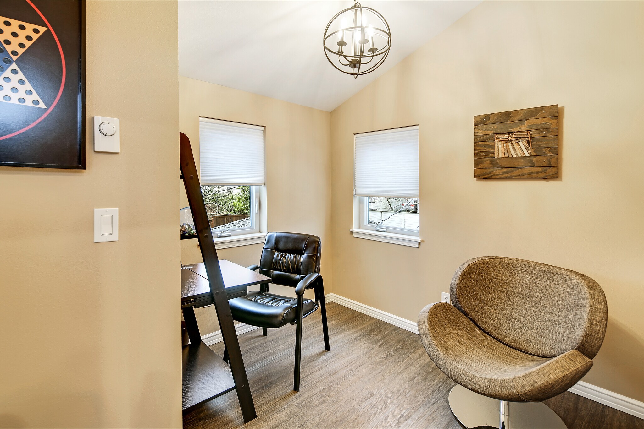 Den/bedroom - 2732 44th Ave SW