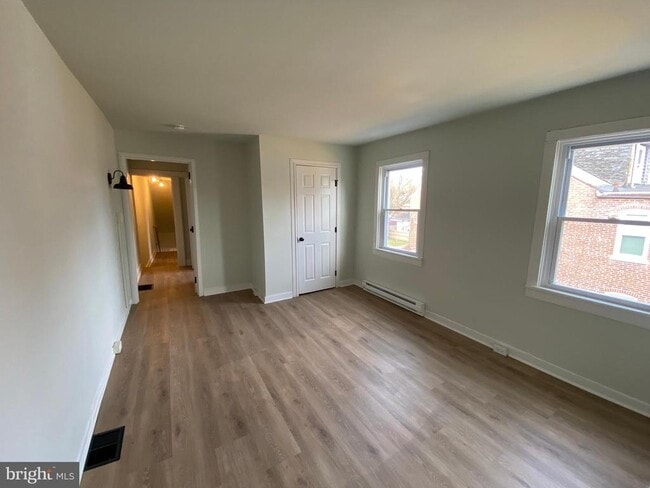 Building Photo - 742 St Joseph St