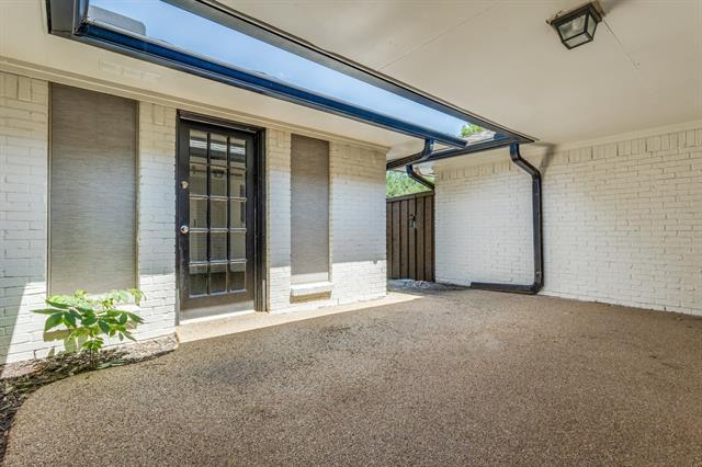 Building Photo - 3840 Silverstone Dr
