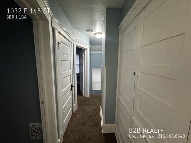 Building Photo - 1032 E 145th St