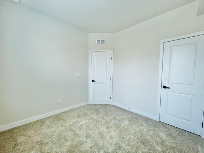 Building Photo - 3206 Coquina Ln