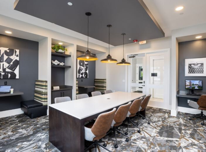 Building Photo - 4255 Magnolia Vlg Dr