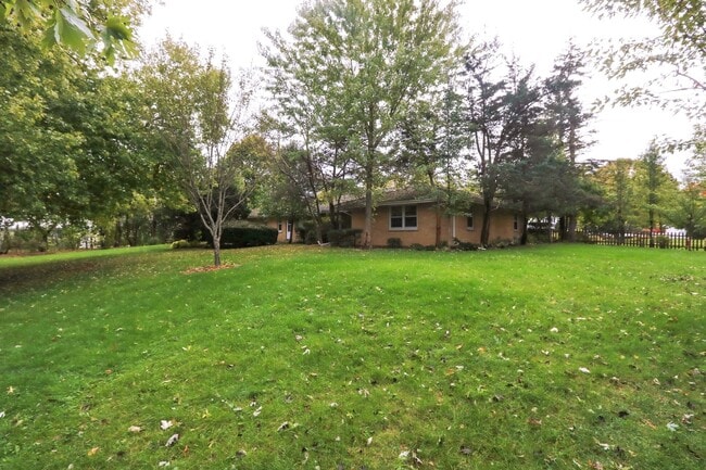 Building Photo - 996 Castlegate Ct