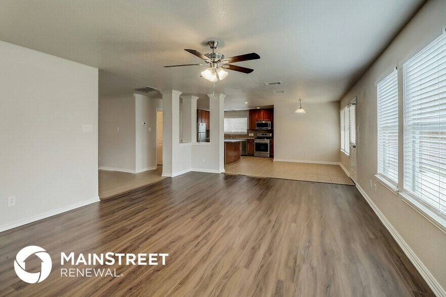 Building Photo - 1716 Ringtail Dr