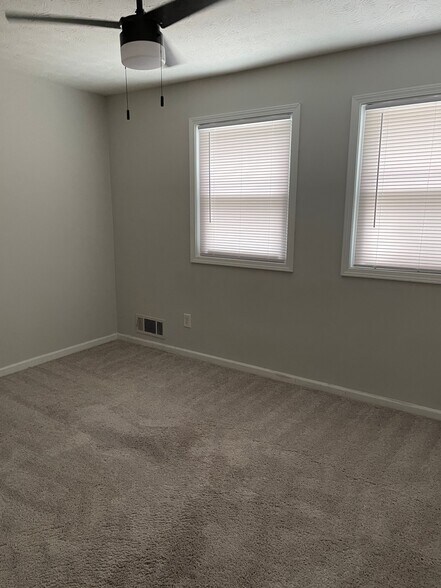 Building Photo - 3173 Dove Ct SW