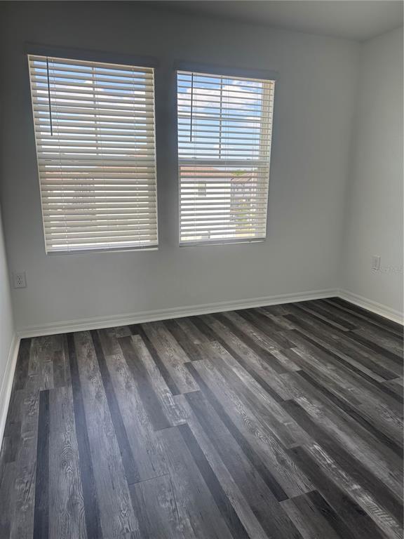 Building Photo - 233 Mandovi St