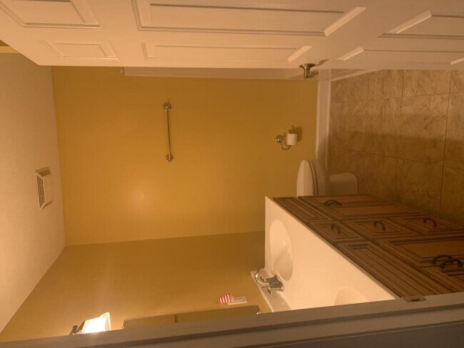 Building Photo - 1035 Mercantile Street Apt 306
