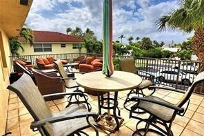 Building Photo - 330 SE 19th Ave