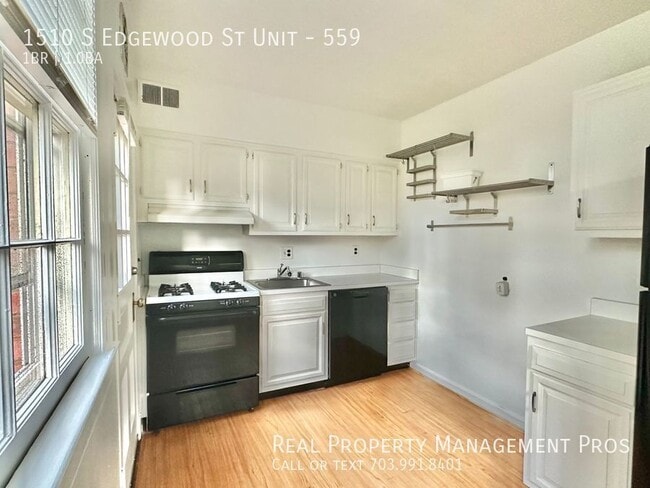 Building Photo - 1510 S Edgewood St
