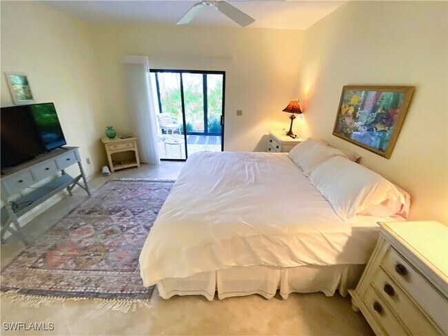Building Photo - 6760 Pelican Bay Blvd