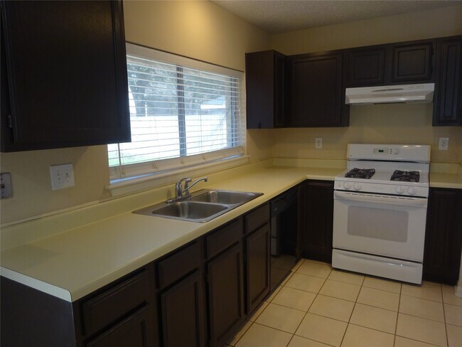 Building Photo - 9631 E Savile Cir