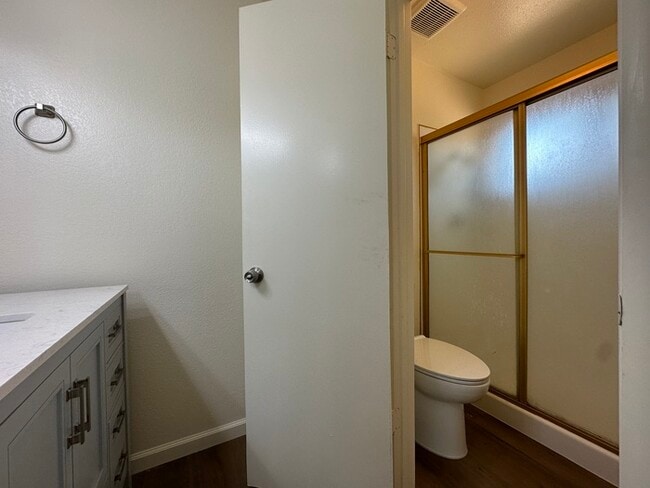 Building Photo - 8613 Tiogawoods Dr