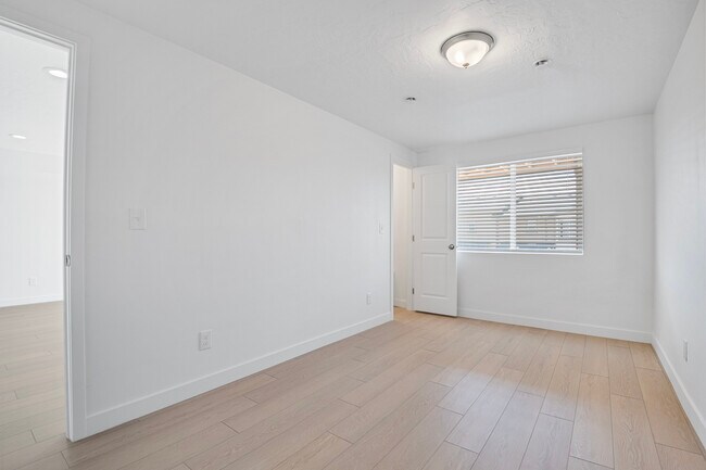 Building Photo - 2389 Wildwood Ln
