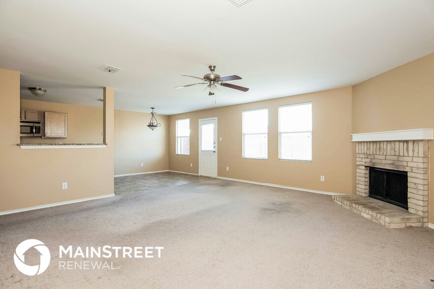 Building Photo - 1044 Cavern Dr