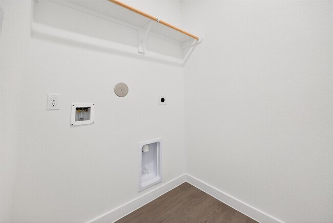 Building Photo - 31831 Rich Mdw Ct