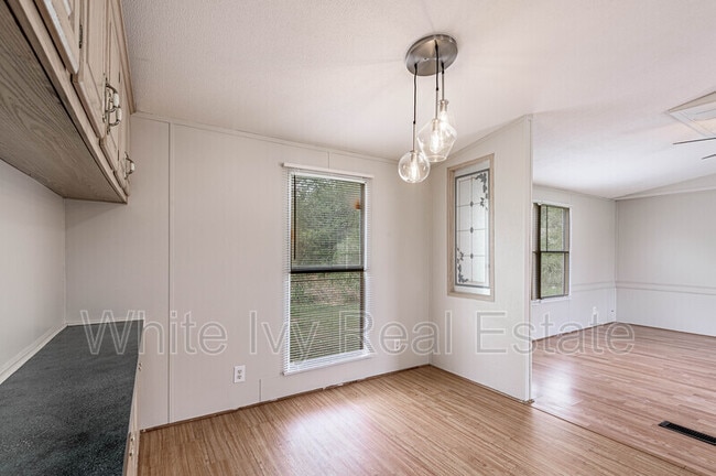 Building Photo - 1345 FM 405 Rd