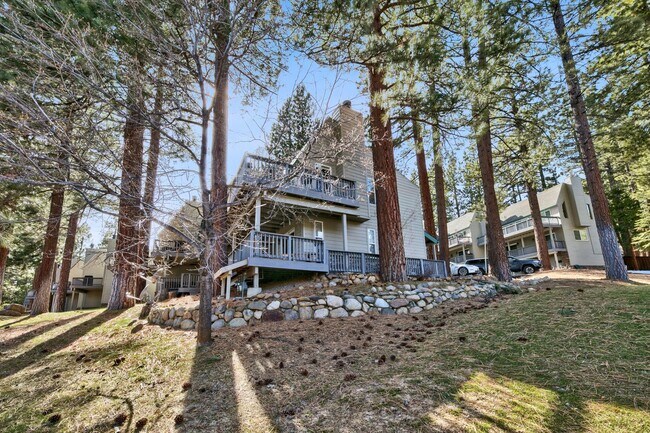 Building Photo - Monthly Summer/Winter Rental