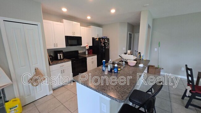Building Photo - 4406 Summer Savory St