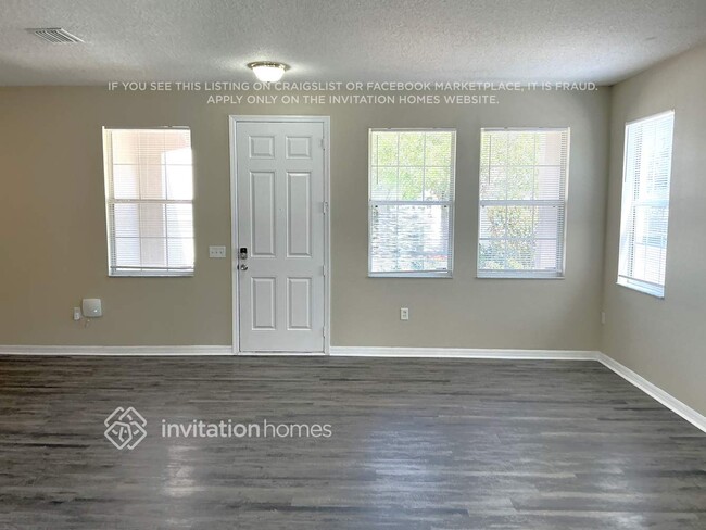Building Photo - 10706 Bamboo Rod Cir