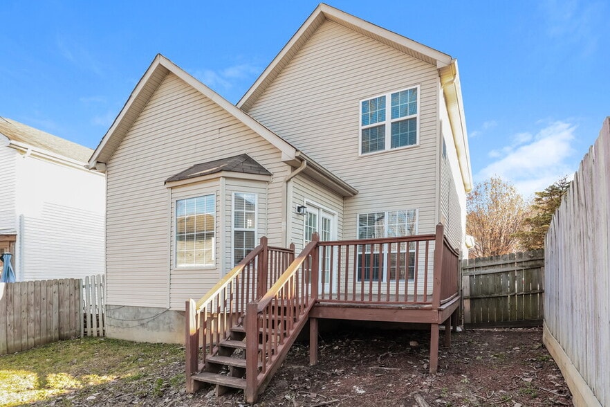 Building Photo - 1513 Bell Trace Dr