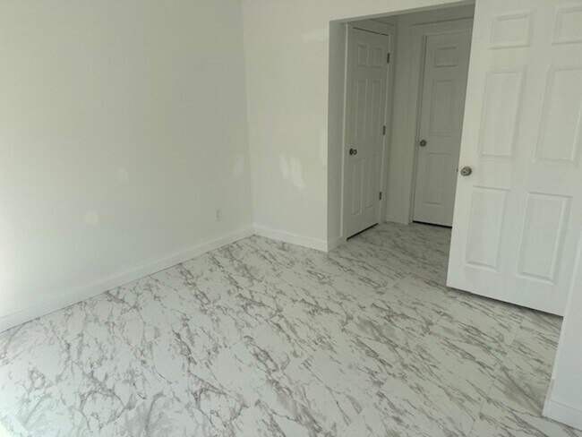 Building Photo - Now Leasing Modern Heights Apartments