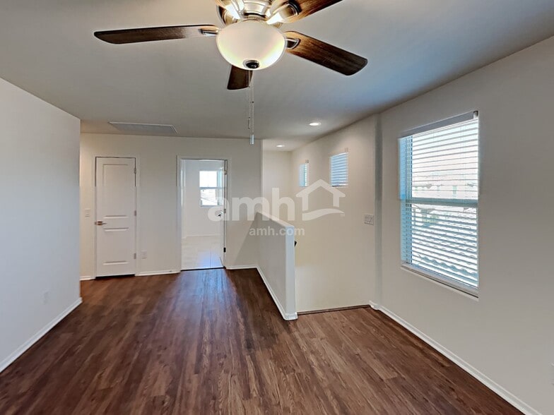 Building Photo - 6869 E Via Arroyo Largo