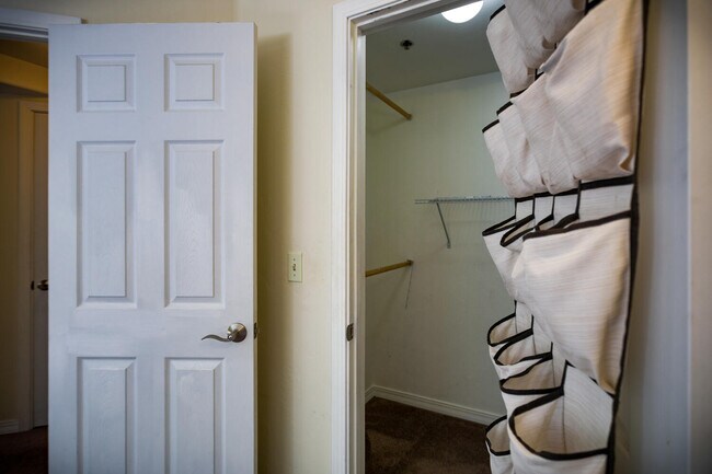 Building Photo - 1700 County Road 203