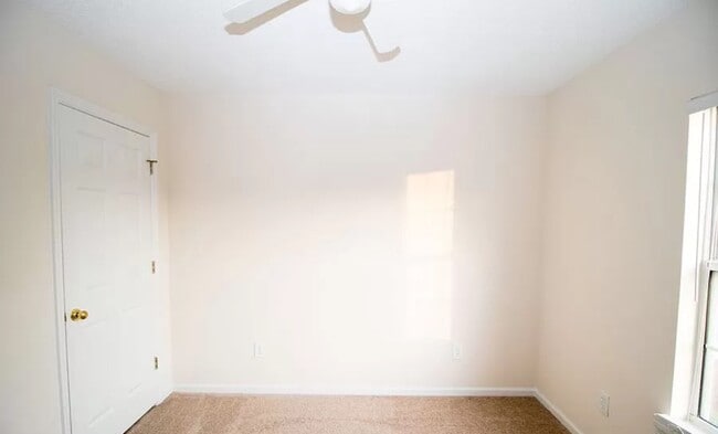 Building Photo - 540 Beverly Dr