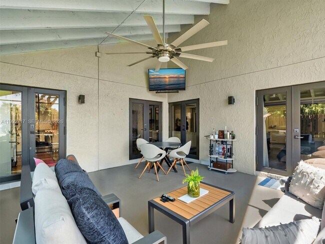 Building Photo - 2083 Augusta