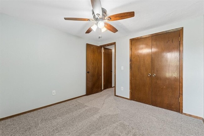 Building Photo - 2905 SW 82nd St